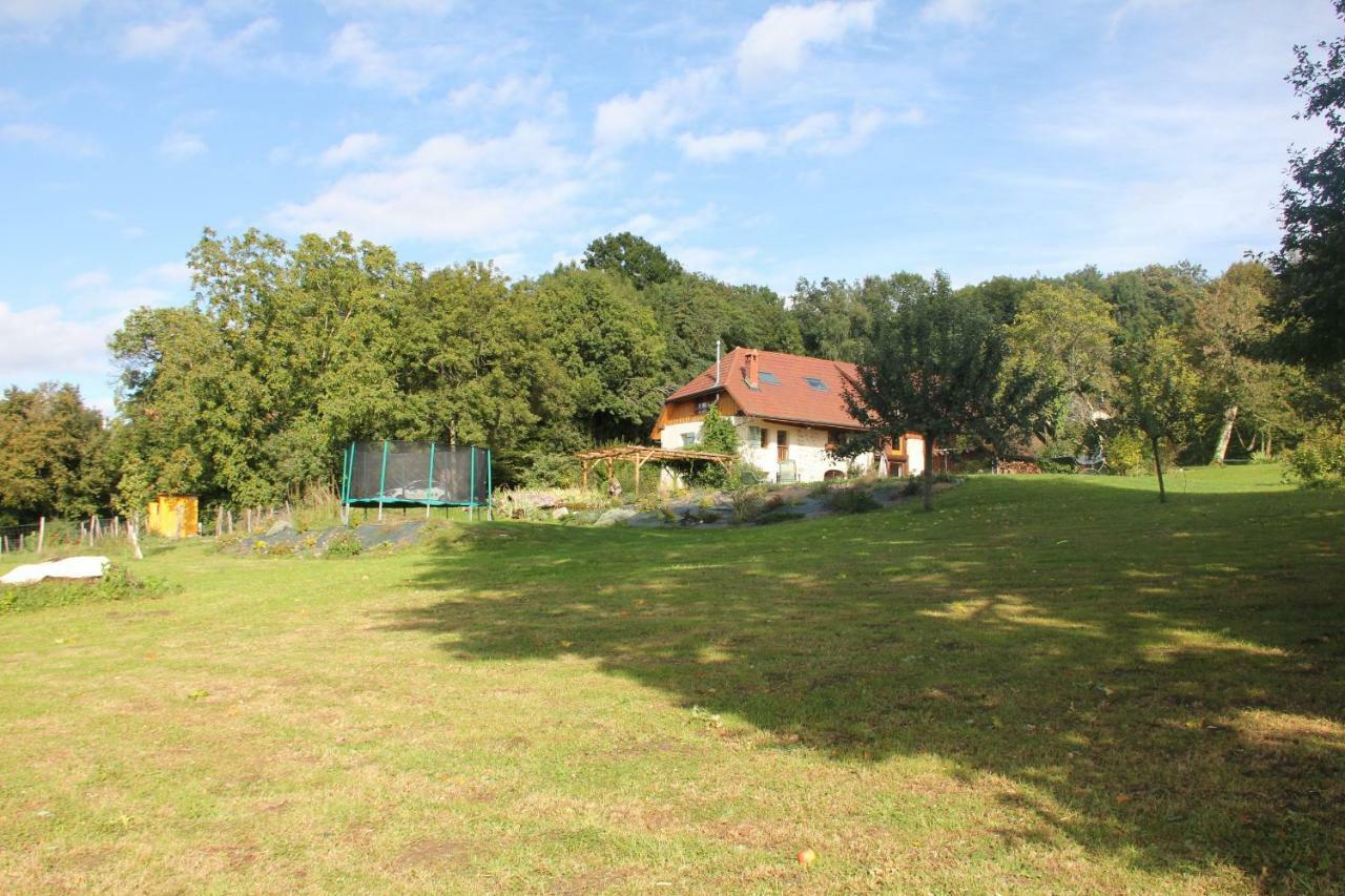 Le Clos Des Frasses Hotel Chainaz-les-Frasses Bagian luar foto