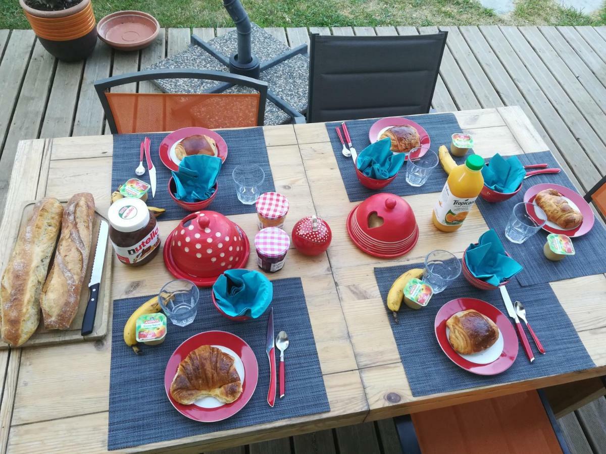 Le Clos Des Frasses Hotel Chainaz-les-Frasses Bagian luar foto